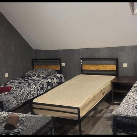 Kiev Hostel تبليسي المظهر الخارجي الصورة
