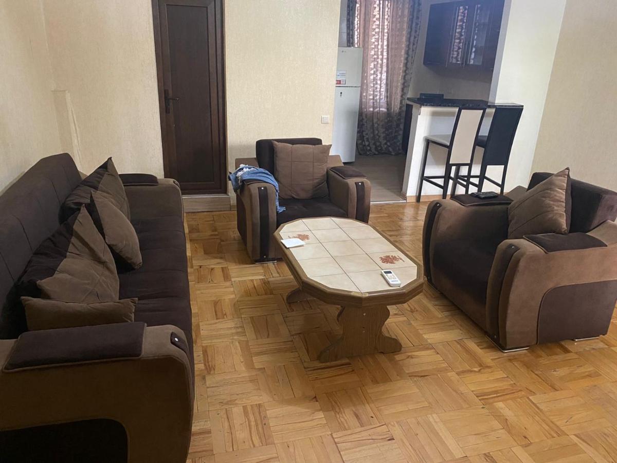 Kiev Hostel تبليسي المظهر الخارجي الصورة
