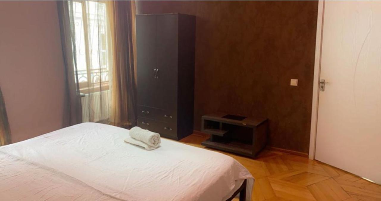Kiev Hostel تبليسي المظهر الخارجي الصورة