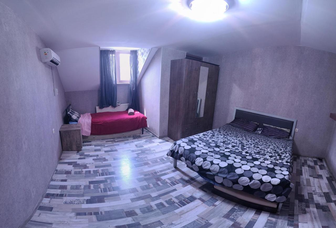 Kiev Hostel تبليسي المظهر الخارجي الصورة