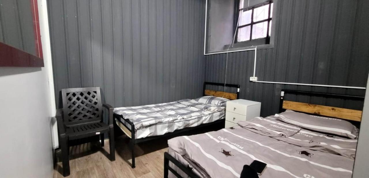 Kiev Hostel تبليسي المظهر الخارجي الصورة