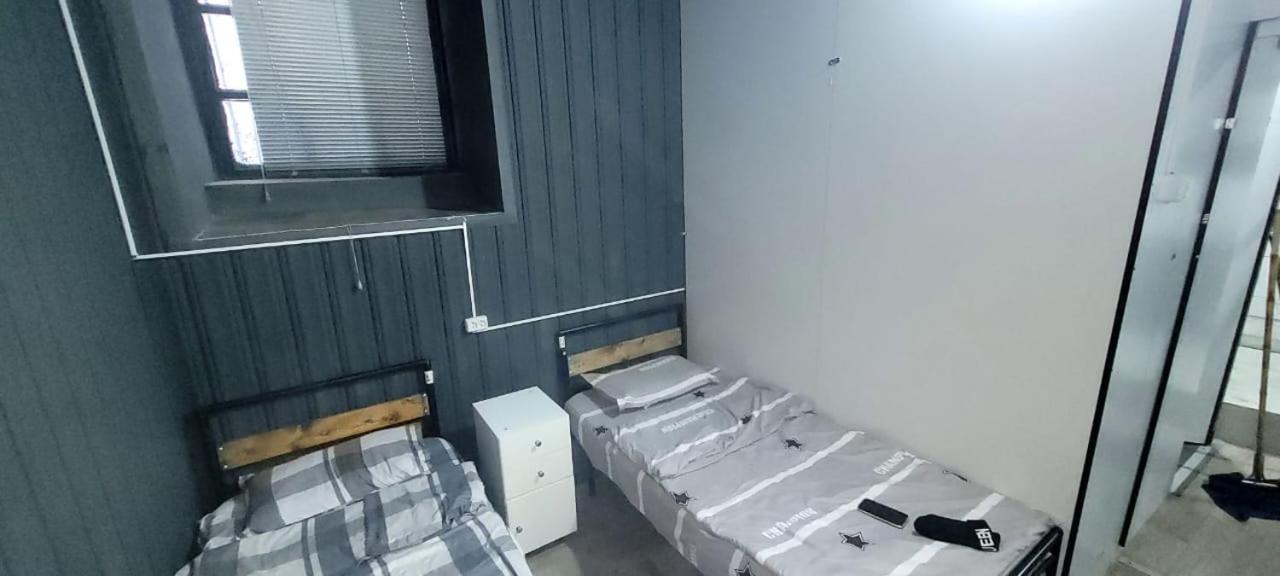 Kiev Hostel تبليسي المظهر الخارجي الصورة