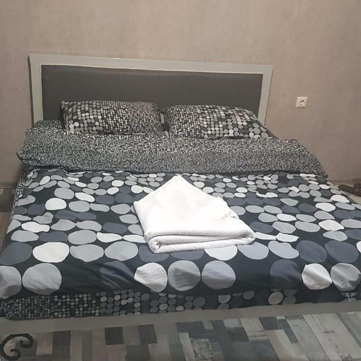 Kiev Hostel تبليسي المظهر الخارجي الصورة